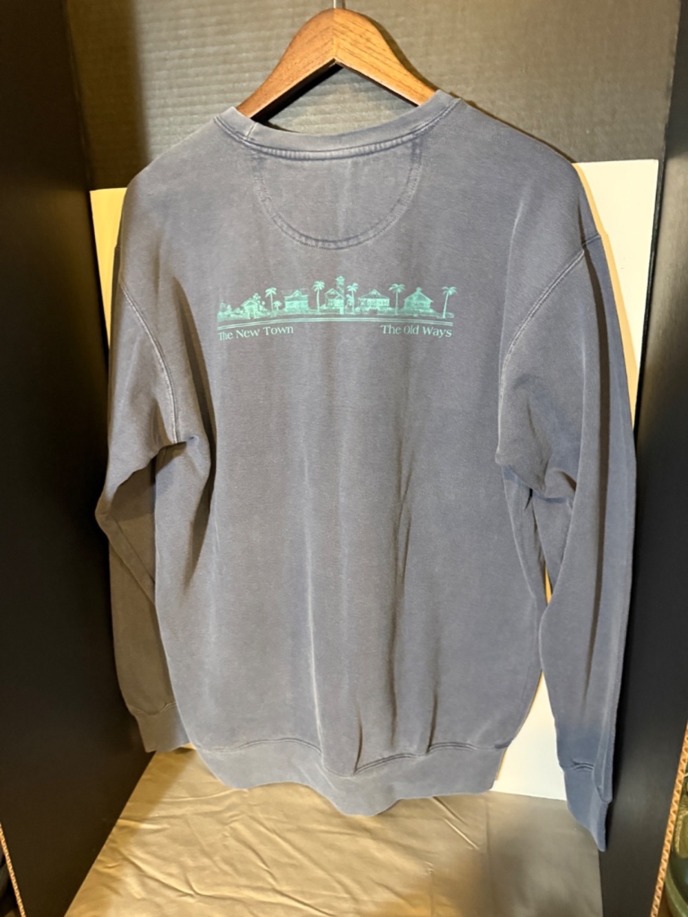 NWT Comfort Colors Seaside Florida Crewneck Sweatshirt Medium - Picture 2 of 4